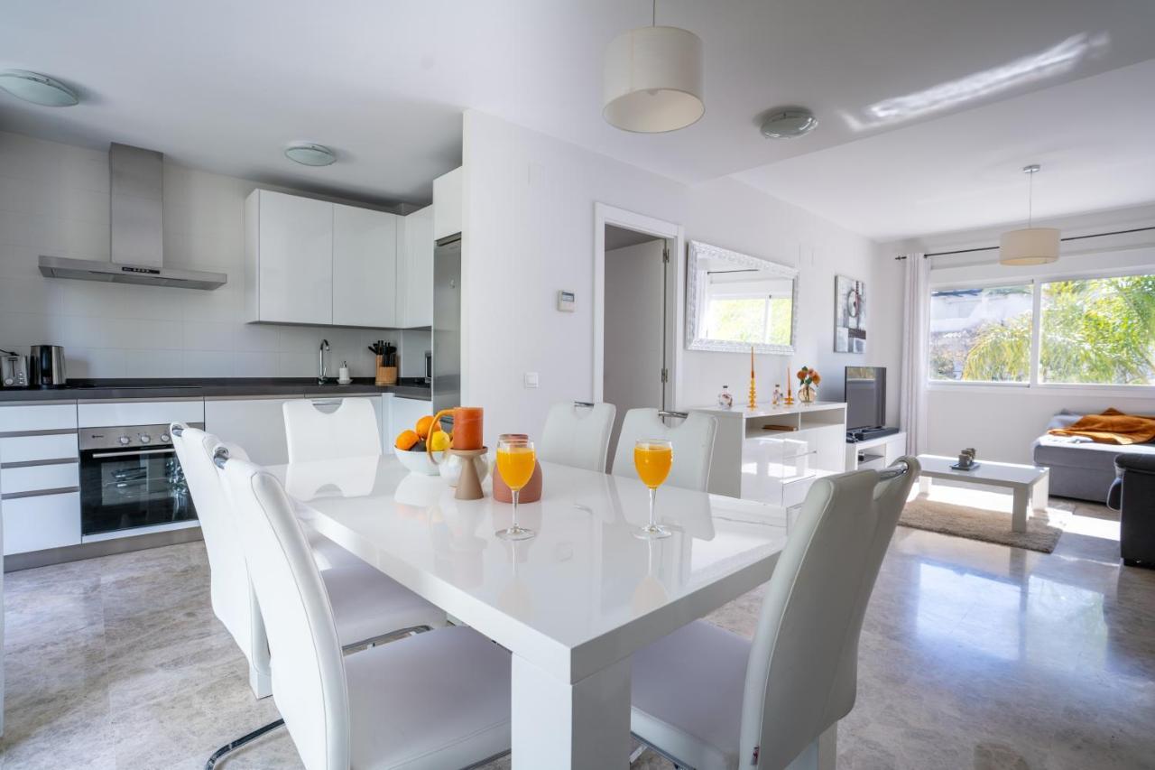 2Bdr Penthouse, Los Naranjos, W/Pool, 2Km P.Banus Marbella Bagian luar foto