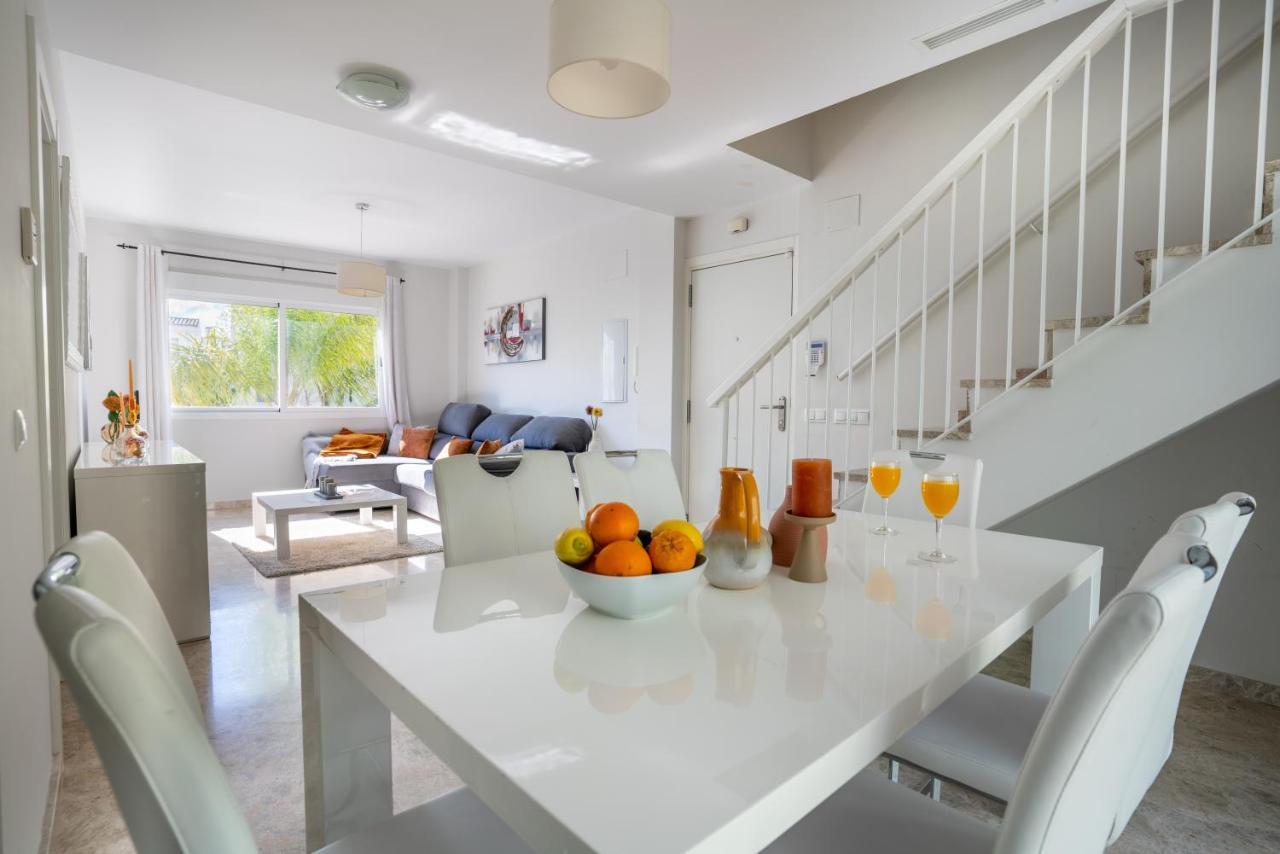 2Bdr Penthouse, Los Naranjos, W/Pool, 2Km P.Banus Marbella Bagian luar foto