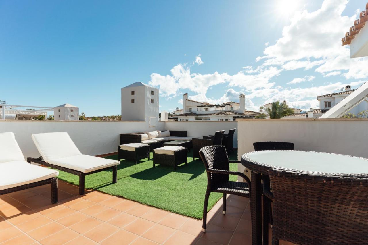 2Bdr Penthouse, Los Naranjos, W/Pool, 2Km P.Banus Marbella Bagian luar foto